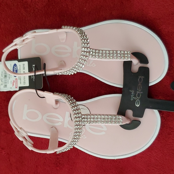 🛑NWOT bebe girls Blush TStrap Sandal Size 11/12 - Picture 5 of 8